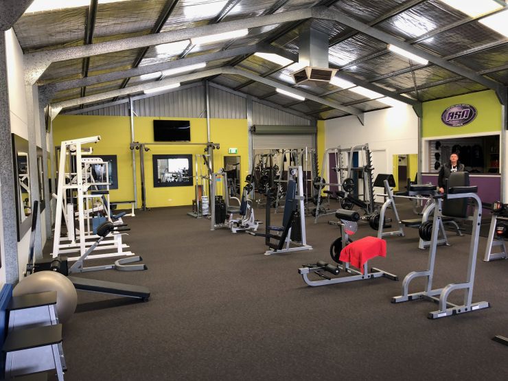 Robbo’s Gym and Fitness Centre is a community based gym that has been operating in Yass since 1979.